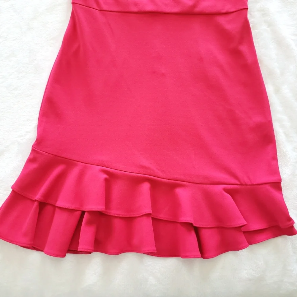 BETSEY JOHNSON Short Sleeve Fitted Ruffle Hem Fuchsia Dress--NWT--10 - Picture 8 of 12